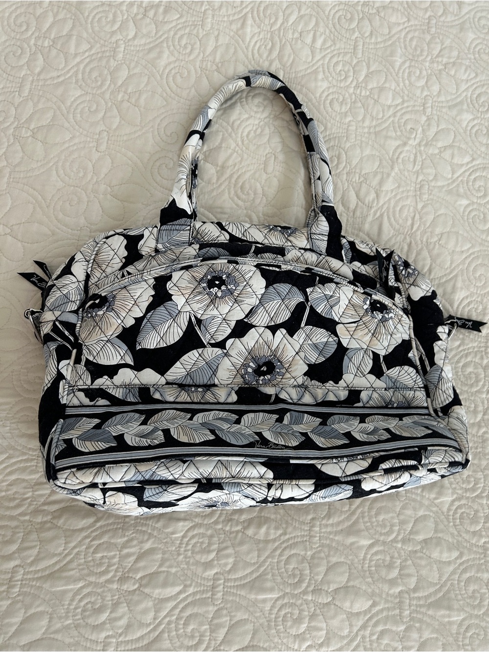 Vera Bradley Quilted Camellia pattern in black, white, gray Floral Computer bag